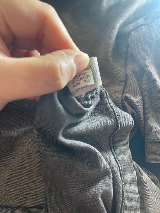 American Eagle Aerie Brown V-Neck Distressed Oversized Boyfriend Tee Size Medium - Picture 13 of 13